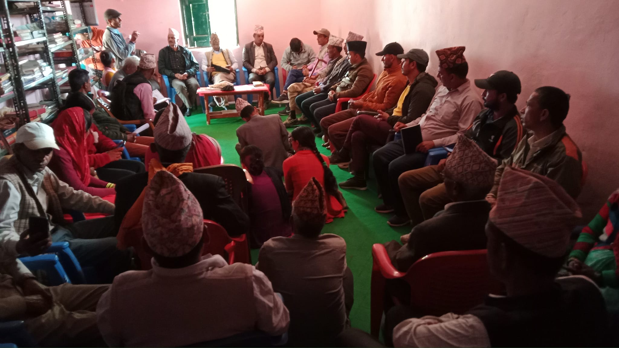 बैतडीमा लोकतान्त्रिक –बाम गठबन्धन पालिकास्तरीय बैठकमा व्यस्त 